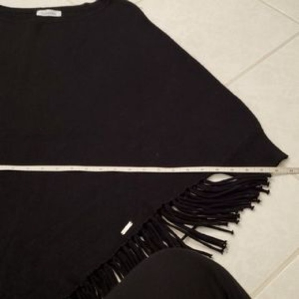 Calvin Klein Black Sweater Poncho Fringed with Sleeves, One Size Fits All - Picture 13 of 13
